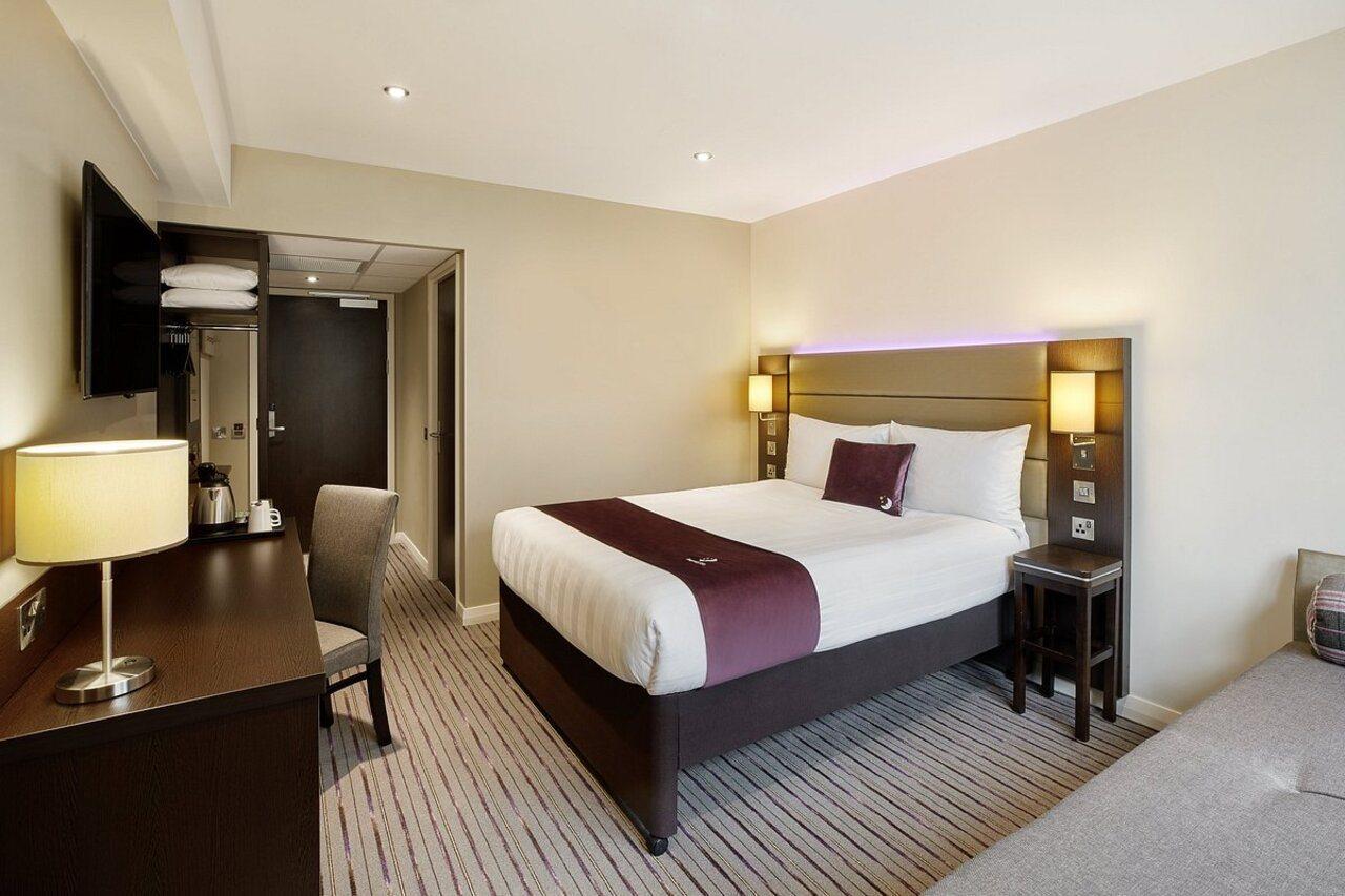 Premier Inn Jersey St Helier سانت هلير جيرسي المظهر الخارجي الصورة